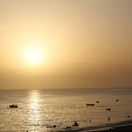 Centro * Playa Cancajos.- BreNa Baja (la Palma)